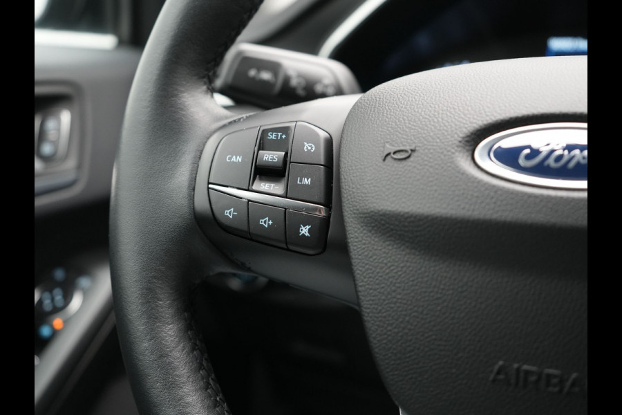 Ford FOCUS Wagon 1.0 EcoBoost Titanium Activa Automaat 126pk | Trekhaak Afn. | Cruise Control | Sportstoelen | Apple Carplay | Navigatie | DAB | Lane Assist |  17" L.M |