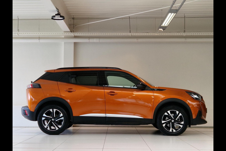 Peugeot e-2008 EV Allure Pack 50 kWh SOH 99,6% | 3-Fase 11 kWh |  Stoelverwarming | Advanced Grip Control | Apple Carplay/Android Auto | Achteruitrijcamera | Cruise Control |