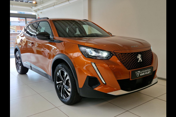 Peugeot e-2008 EV Allure Pack 50 kWh SOH 99,6% | 3-Fase 11 kWh |  Stoelverwarming | Advanced Grip Control | Apple Carplay/Android Auto | Achteruitrijcamera | Cruise Control |