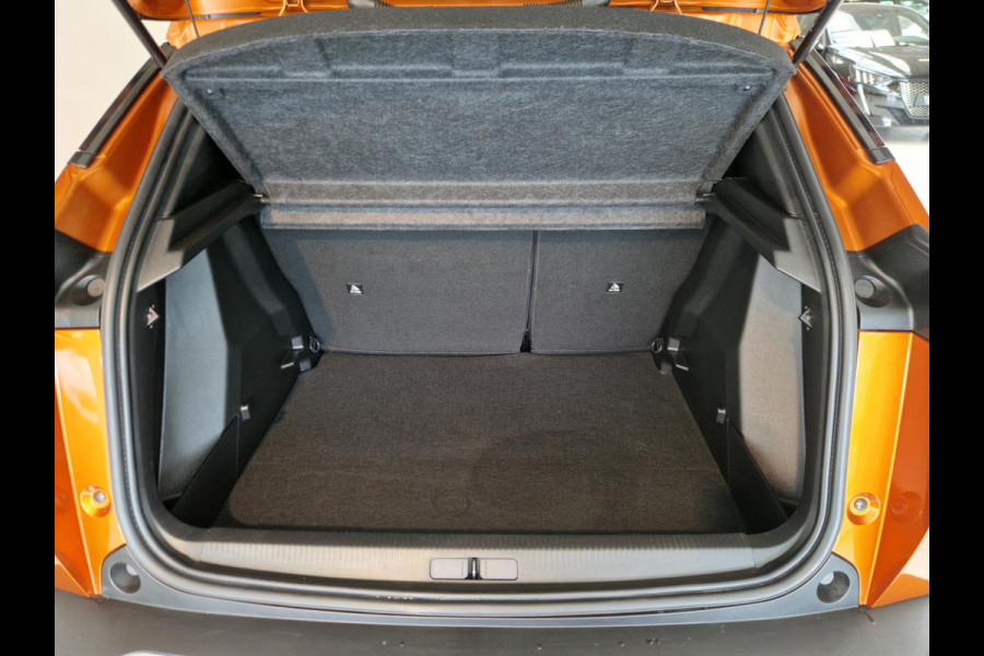 Peugeot e-2008 EV Allure Pack 50 kWh SOH 99,6% | 3-Fase 11 kWh |  Stoelverwarming | Advanced Grip Control | Apple Carplay/Android Auto | Achteruitrijcamera | Cruise Control |