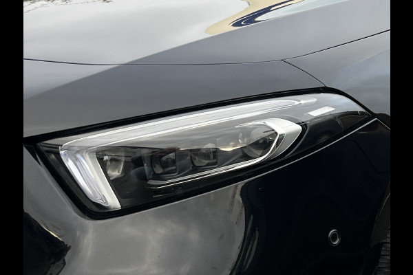 Mercedes-Benz A-Klasse 250 AMG-Line | Pano | LED Matrix | Night Pakket | Camera
