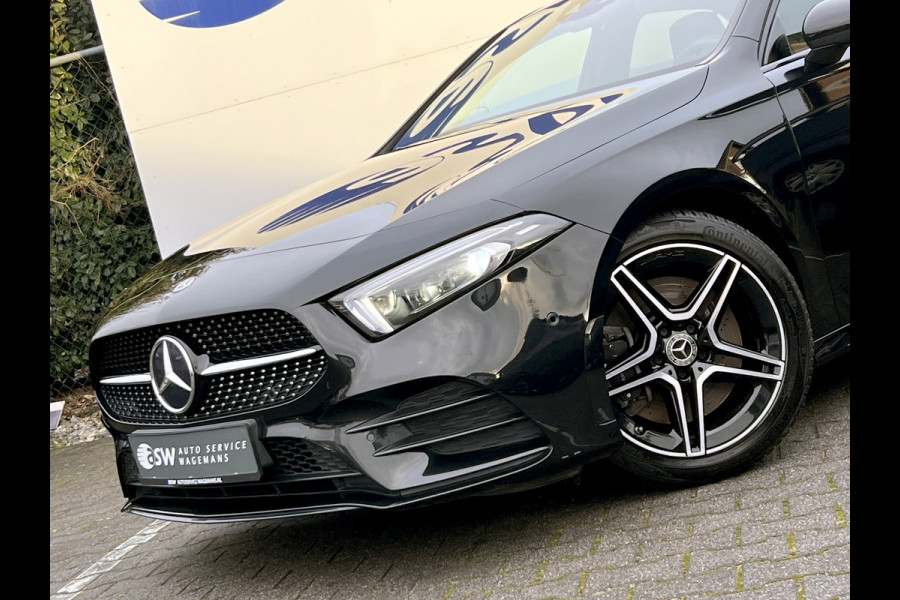 Mercedes-Benz A-Klasse 250 AMG-Line | Pano | LED Matrix | Night Pakket | Camera