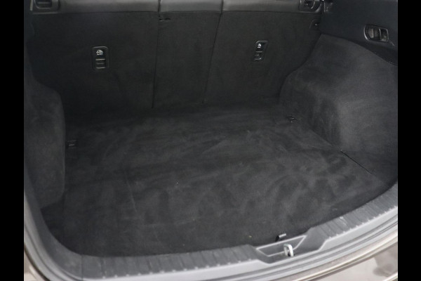 Mazda CX-5 2.0 SkyActiv-G 165 Sportive | Leder/Alcantara | Trekhaak | Head-Up | Adaptive cruise | 360 Camera | Stoel & stuurverwarming | Navigatie | Full LED | Keyless | Carplay | 19'' lichtmetalen velgen