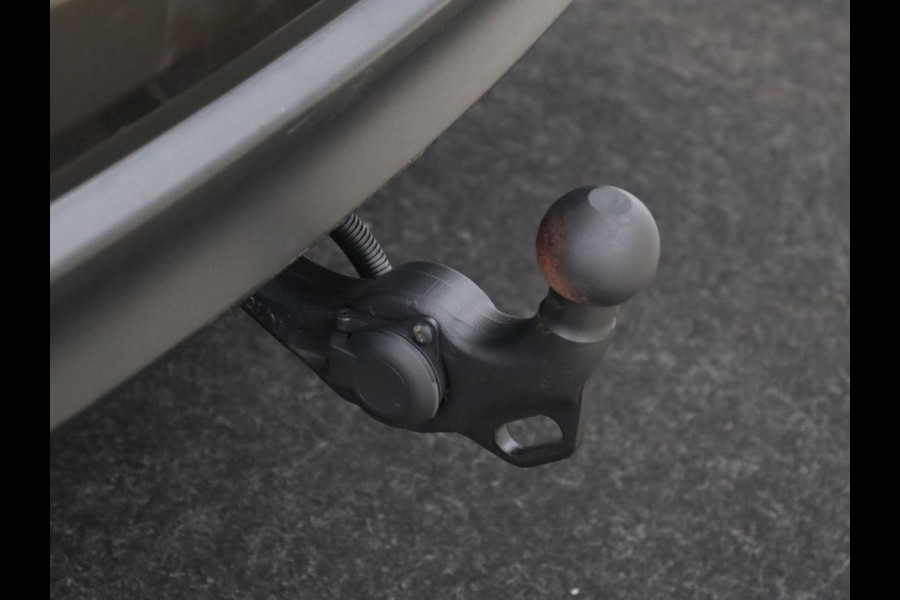 Mazda CX-5 2.0 SkyActiv-G 165 Sportive | Leder/Alcantara | Trekhaak | Head-Up | Adaptive cruise | 360 Camera | Stoel & stuurverwarming | Navigatie | Full LED | Keyless | Carplay | 19'' lichtmetalen velgen