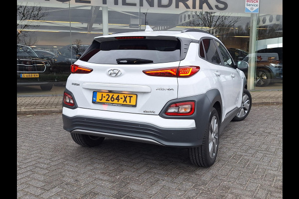 Hyundai Kona EV Fashion 64 kWh | SOH: 95,0% | 3 Fase | warmtepomp | HUD | Blindspot | Climate | Navi |