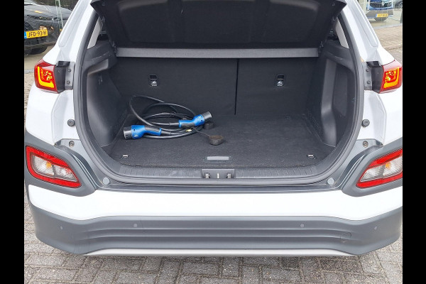 Hyundai Kona EV Fashion 64 kWh | SOH: 95,0% | 3 Fase | warmtepomp | HUD | Blindspot | Climate | Navi |