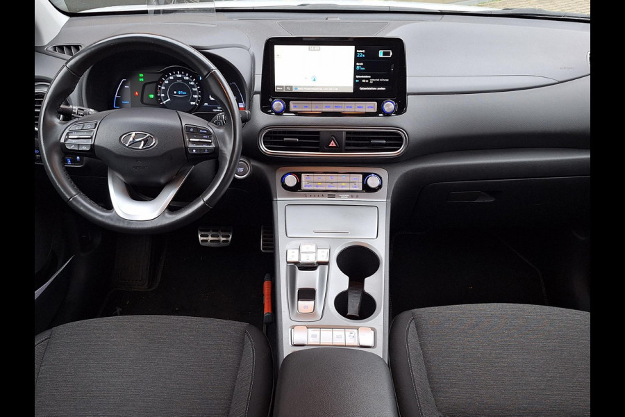 Hyundai Kona EV Fashion 64 kWh | SOH: 95,0% | 3 Fase | warmtepomp | HUD | Blindspot | Climate | Navi |