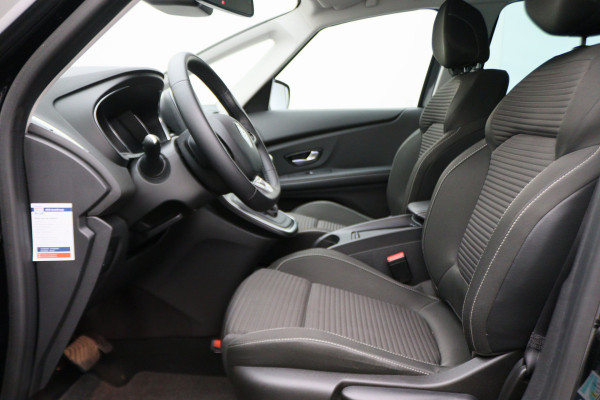 Renault Grand Scénic 1.3 TCe Equilibre 7p. Camera, Apple Carplay, Keyless, Trekhaak, LED, Climate
