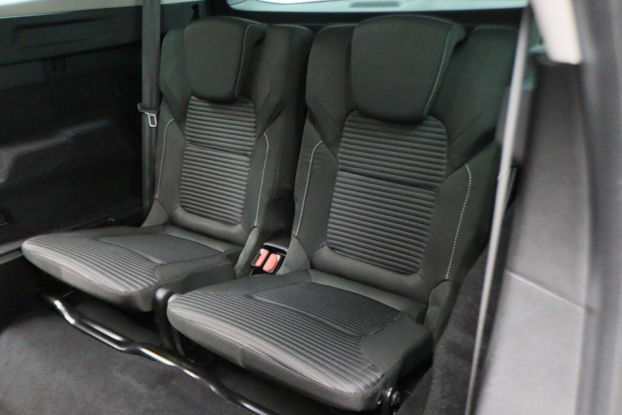 Renault Grand Scénic 1.3 TCe Equilibre 7p. Camera, Apple Carplay, Keyless, Trekhaak, LED, Climate