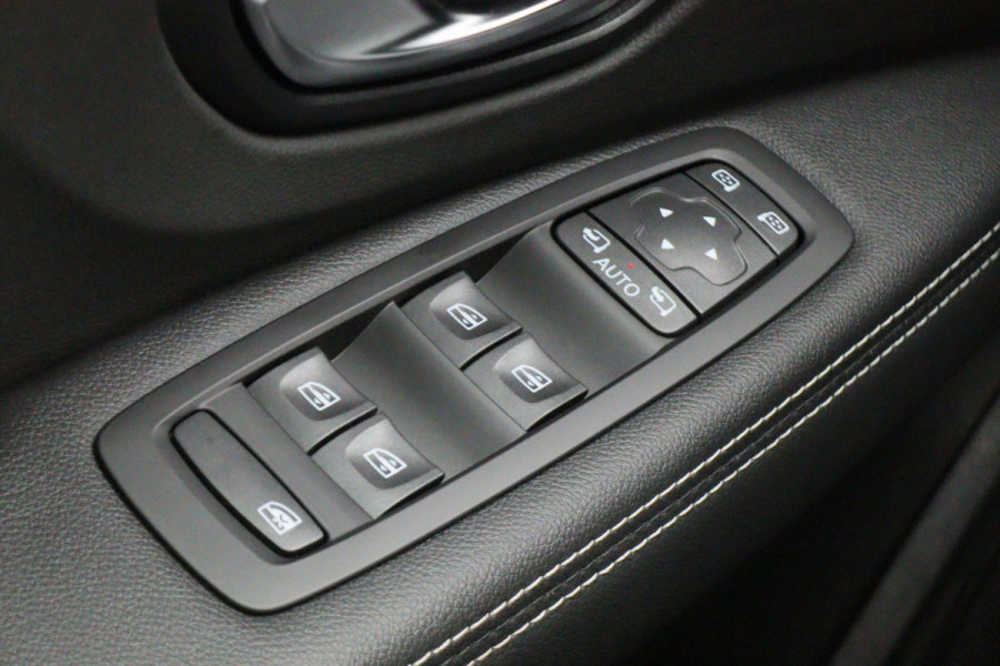 Renault Grand Scénic 1.3 TCe Equilibre 7p. Camera, Apple Carplay, Keyless, Trekhaak, LED, Climate