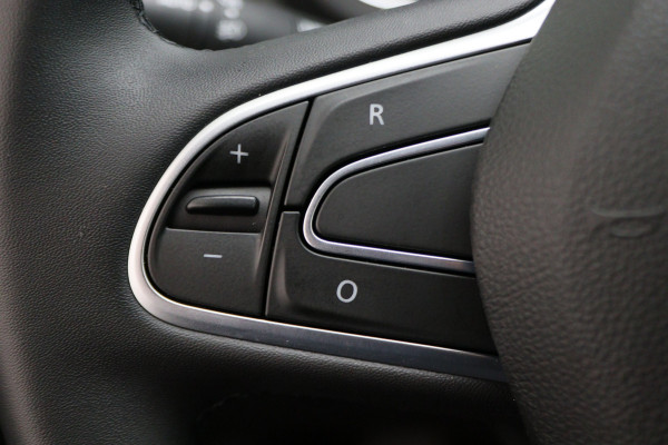 Renault Grand Scénic 1.3 TCe Equilibre 7p. Camera, Apple Carplay, Keyless, Trekhaak, LED, Climate