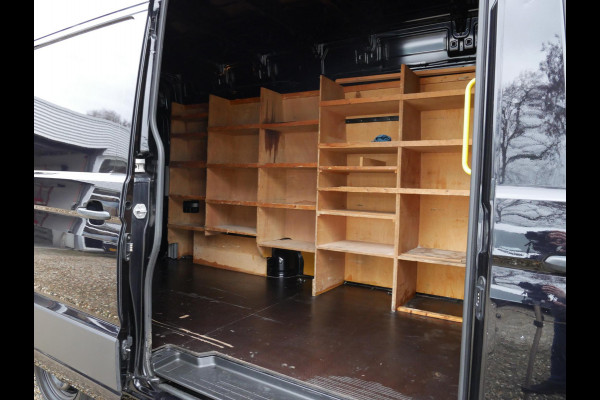 Volkswagen Crafter 2.0 TDI 140PK, L3H3, Airco