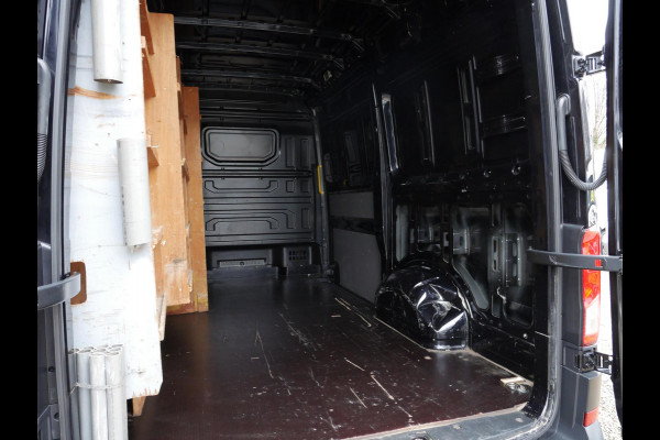 Volkswagen Crafter 2.0 TDI 140PK, L3H3, Airco