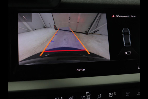 Audi A3 35 TFSI S edition | Carplay | Navigatie | Sportstoelen | Half leder | Full LED | Camera | Virtual Cockpit | 19'' | Climate control | Bluetooth | Cruise control | S Line