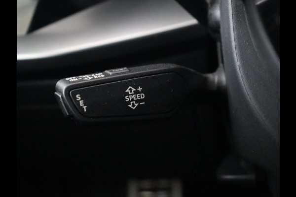 Audi A3 35 TFSI S edition | Carplay | Navigatie | Sportstoelen | Half leder | Full LED | Camera | Virtual Cockpit | 19'' | Climate control | Bluetooth | Cruise control | S Line
