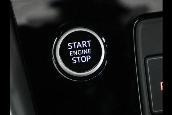 Audi A3 35 TFSI S edition | Carplay | Navigatie | Sportstoelen | Half leder | Full LED | Camera | Virtual Cockpit | 19'' | Climate control | Bluetooth | Cruise control | S Line