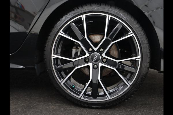 Audi A3 35 TFSI S edition | Carplay | Navigatie | Sportstoelen | Half leder | Full LED | Camera | Virtual Cockpit | 19'' | Climate control | Bluetooth | Cruise control | S Line