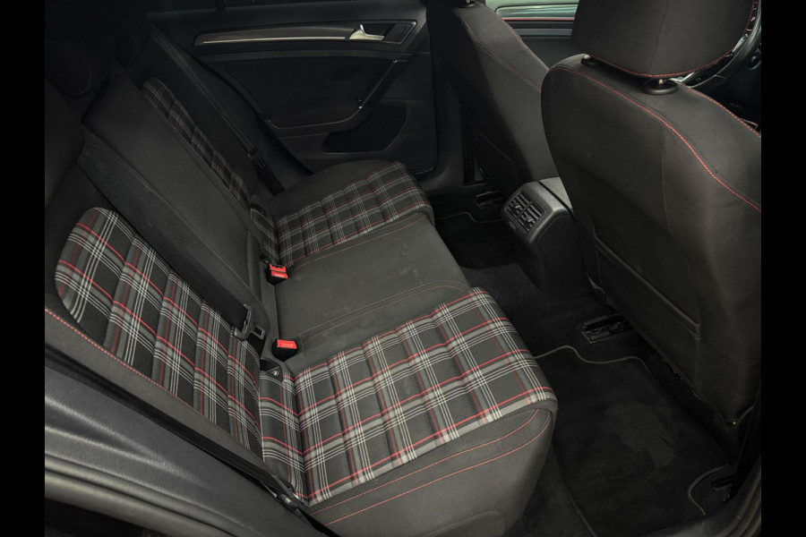 Volkswagen Golf 2.0 TSI GTI Performance Dyn | Keyless | Pano