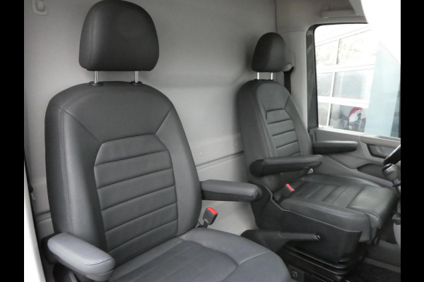 Volkswagen Crafter 2.0 TDI 140 pk L3H2 Highline airco navigatie camera