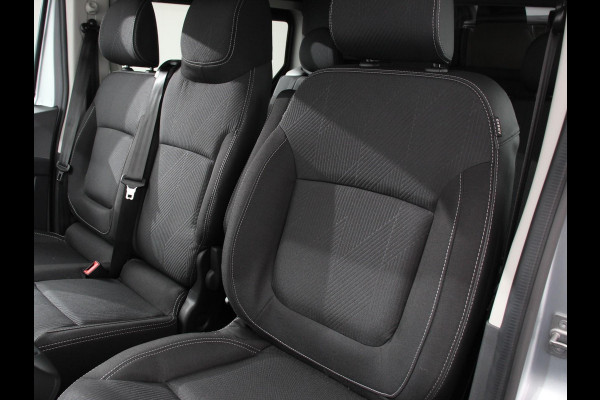 Renault Trafic 2.0 Blue dCi 150 Automaat L2H1 Adv. Dubbele Cabine Navigatie Airco Lichtmetalen velgen Betimmering Trekhaak Camera Parkeer sensoren Dab