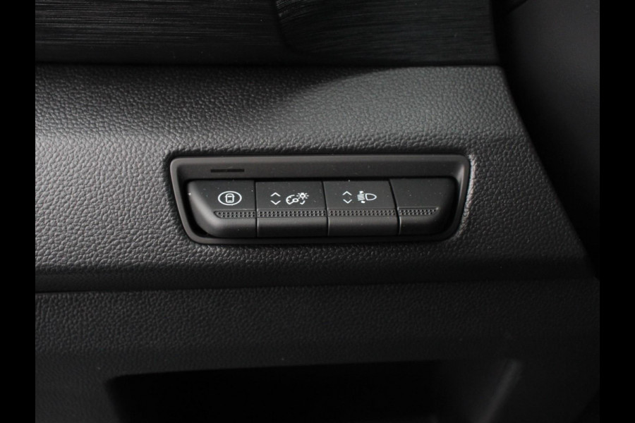 Renault Trafic 2.0 Blue dCi 150 Automaat L2H1 Adv. Dubbele Cabine Navigatie Airco Lichtmetalen velgen Betimmering Trekhaak Camera Parkeer sensoren Dab