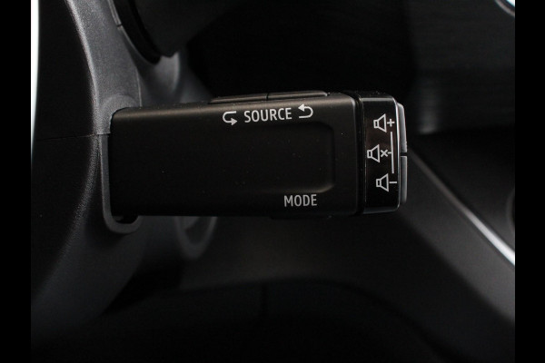 Renault Trafic 2.0 Blue dCi 150 Automaat L2H1 Adv. Dubbele Cabine Navigatie Airco Lichtmetalen velgen Betimmering Trekhaak Camera Parkeer sensoren Dab