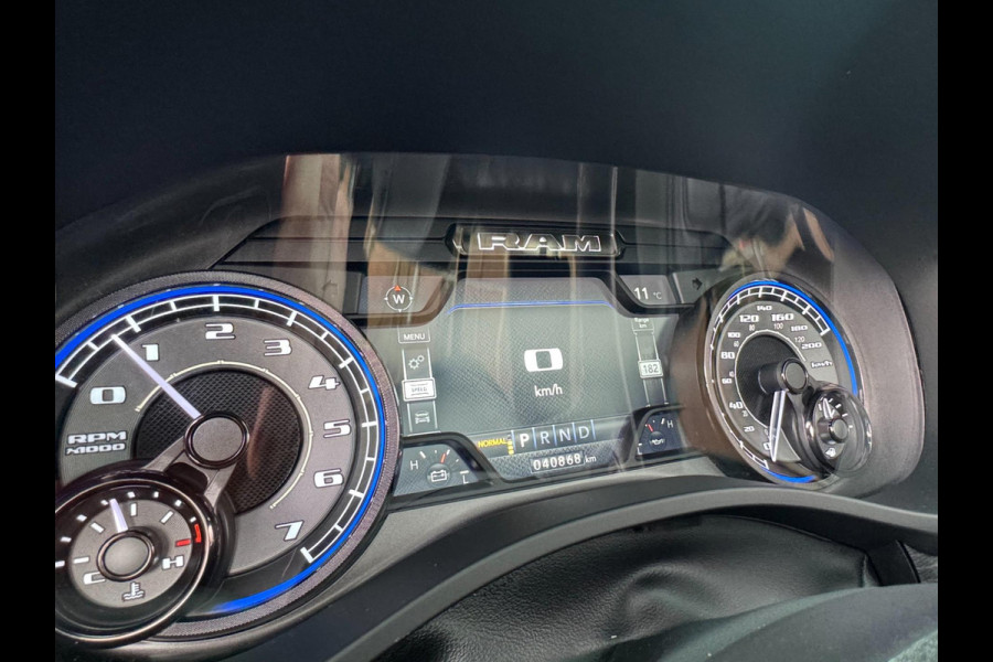 Dodge Ram 1500 Limited Night 5.7L 401pk LPG 4X4 Head-up SplitTailgate 360cam Harman Kardon PANO