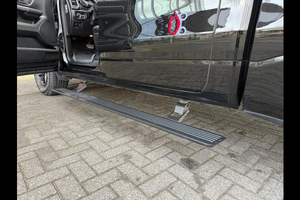 Dodge Ram 1500 5.7 Hemi V8 4x4 Crew Cab Longhorn ACC / Panorama / 360° Camera