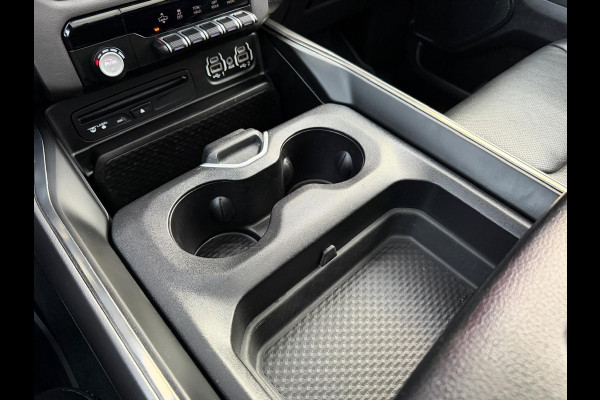 Dodge Ram 1500 5.7 Hemi V8 4x4 Crew Cab Longhorn ACC / Panorama / 360° Camera