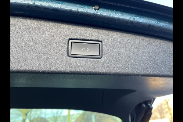 Volkswagen Tiguan 1.4 TSI eHybrid PHEV SUPER COMPLEET| SCHUIF/ KANTELDAK| DODE HOEK| ELEK. ACHTERKLEP| DIG. DASH | CAMERA| RIJKLAAR GELEVERD INCL. 12 MND BOVAG GARANTIE