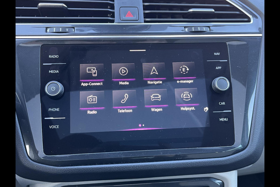 Volkswagen Tiguan 1.4 TSI eHybrid PHEV SUPER COMPLEET| SCHUIF/ KANTELDAK| DODE HOEK| ELEK. ACHTERKLEP| DIG. DASH | CAMERA| RIJKLAAR GELEVERD INCL. 12 MND BOVAG GARANTIE