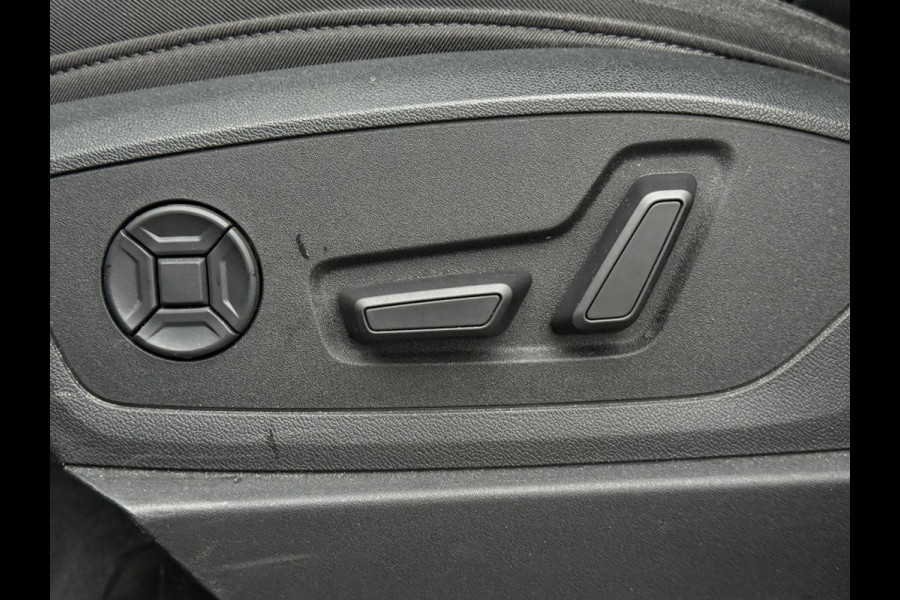 Audi e-tron Sportback 55 quattro Business edition 95 kWh | Navi | Carplay | LED | Memory |