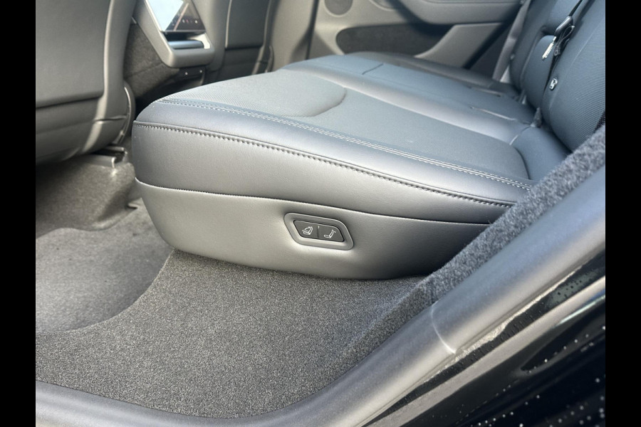 Tesla Model Y Premium Long Range AWD 75 kWh NIEUWE AUTO / DIRECT LEVERBAAR | AUTOPILOT| VOLLEDIGE TESLA GARANTIE T/M 08/2029 OF 80.000KM| DE HOOGVOLTACCU EN AANDRIJFLIJN TOT 2033 of 192.000KM |