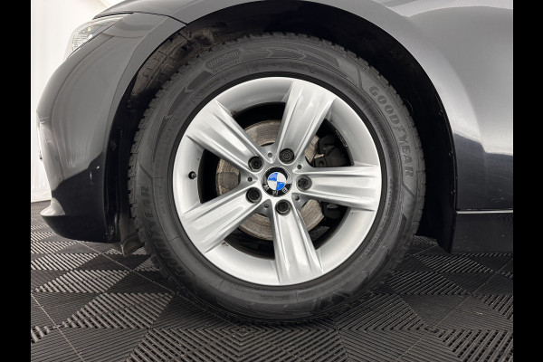 BMW 3 Serie Touring 320d EDE Executive Aut. *PANO | LEATHER | FULL-LED | DIGI-COCKPIT | HEATED-SPORTSEATS | NAVI-FULLMAP | PRIVACY-GLASS | ECC | KEYLESS | LANE-ASSIST | PDC | CRUISE | TOWBAR | 18''ALU*