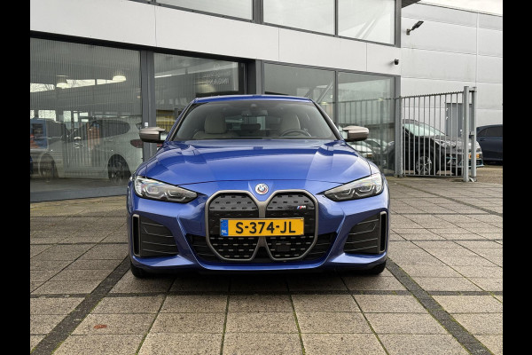 BMW i4 M50 84 kWh | Camera | Leder | Carplay |
