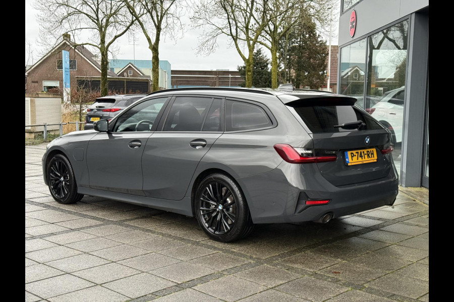 BMW 3 Serie Touring 320e Aut. Business Ed. Plus | Navi | Camera | Leder | Dravit Grau |
