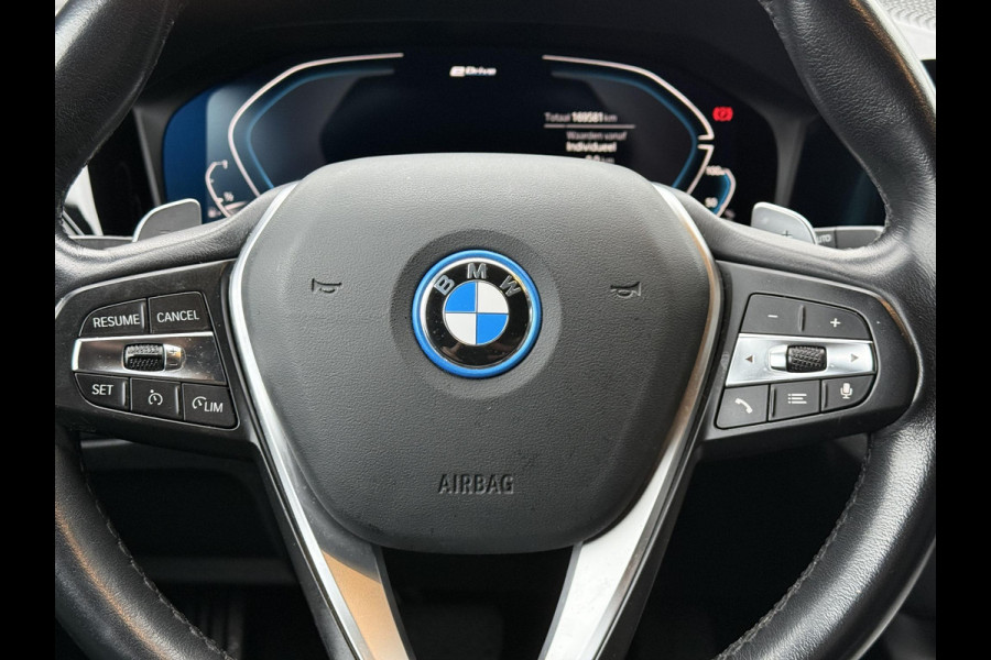 BMW 3 Serie Touring 320e Aut. Business Ed. Plus | Navi | Camera | Leder | Dravit Grau |