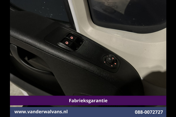 Peugeot Boxer 2.2 BlueHDi 165pk Bakwagen Laadklep Fabrieksgarantie Euro6 Airco | Camera | Cruisecontrol Bijrijdersbank.