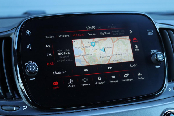 Fiat 500 0.9 TwinAir Turbo Sport / carplay / navi / pdc