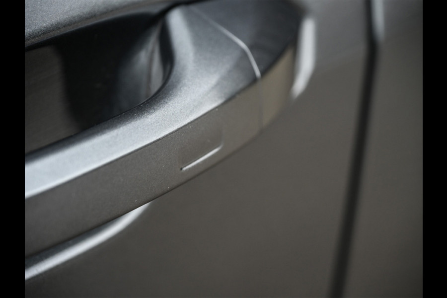 Audi Q8 55 TFSI e quattro Pro Line S · Panoramadak · RS Seats · Ambiance interieur · B&O Sound · 360 Camera · Adaptive Cruise · Soft Clo