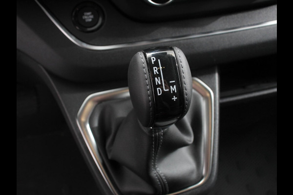 Renault Trafic 2.0 Blue dC1 150 EDC T29 L2H1 Extra Dubbele Cabine Navigatie  Airco  Lichtmetalen velgen  Betimmering  Trekhaak  Camera Parkeer sensoren  Dab