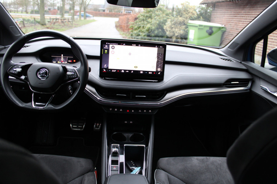 Škoda ENYAQ iV 80 Sportline SOh 90% PANO LEER SFEER TREKHAAK 158000KM!!!