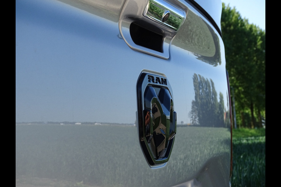 Dodge Ram 1500 5.7 V8 4x4 Crew Cab Limited