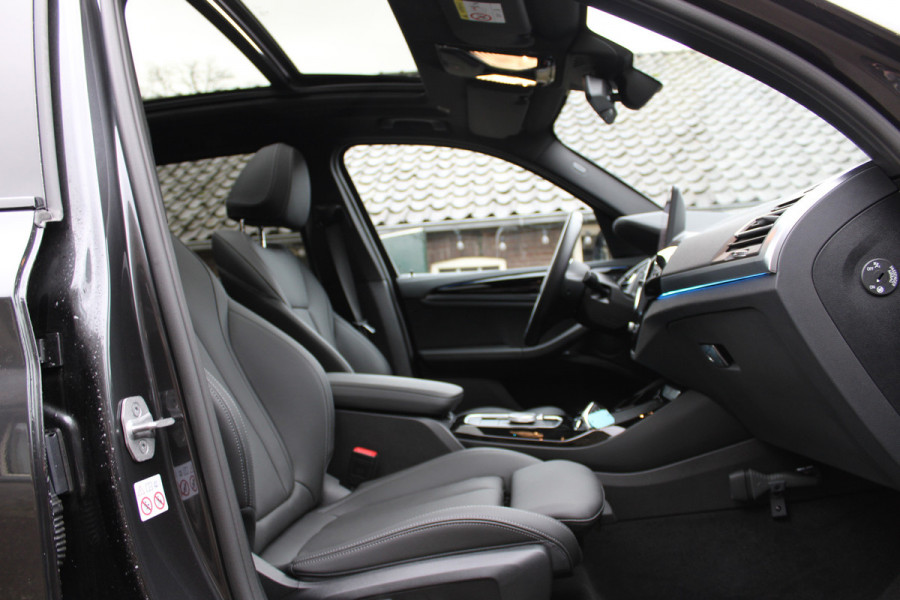 BMW iX3 M-SPORT 80 kWh SOh 100% PANO LEER PILOT ORG NL 23000KM!!!