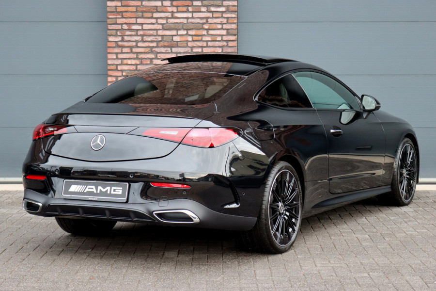 Mercedes-Benz CLE Coupé 200 AMG Line | Distronic | Memory | Burmester | Panoramadak | HUD | Digital Light | Verwarmd Stuurwiel | Surround Camera | Keyless Go | Nightpakket |