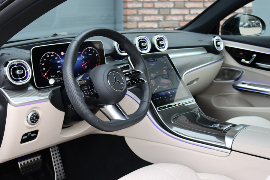 Mercedes-Benz CLE Coupé 200 AMG Line | Distronic | Memory | Burmester | Panoramadak | HUD | Digital Light | Verwarmd Stuurwiel | Surround Camera | Keyless Go | Nightpakket |