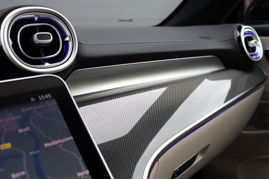 Mercedes-Benz CLE Coupé 200 AMG Line | Distronic | Memory | Burmester | Panoramadak | HUD | Digital Light | Verwarmd Stuurwiel | Surround Camera | Keyless Go | Nightpakket |