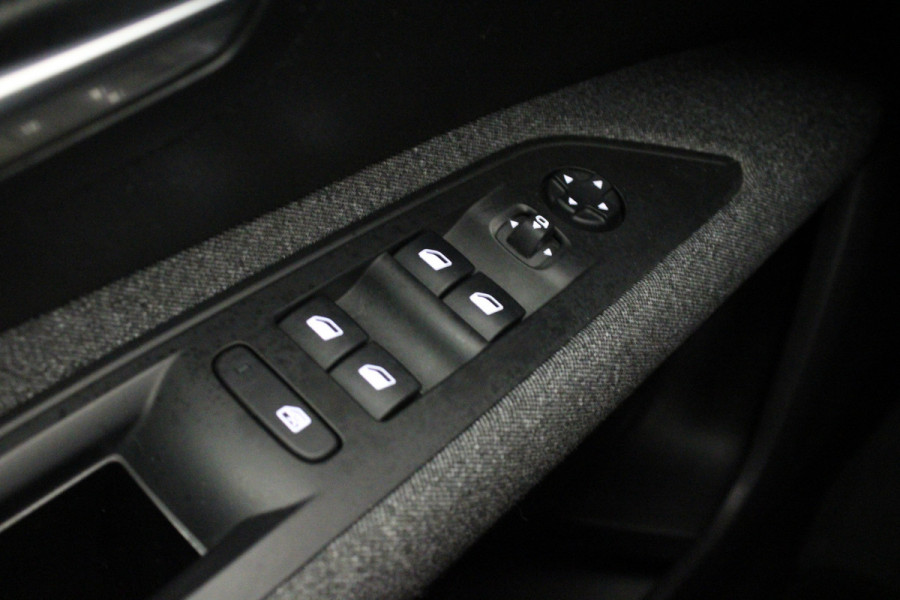 Peugeot 5008 1.2 PureTech Active Pack Business |Navi|Camera|Carplay|