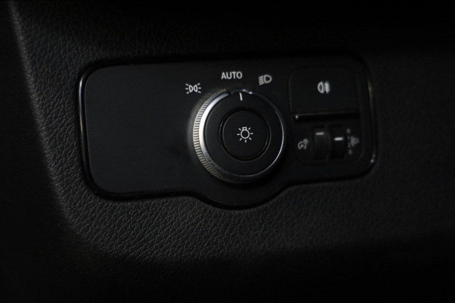 Mercedes-Benz Sprinter 319 CDI 3.0 L3/H2 190PK 77DKM CAMERA CLIMA CRUISE CONTR TREKHAAK LEDER LEASE v/a 144,- p.m. INRUIL MOGELIJK