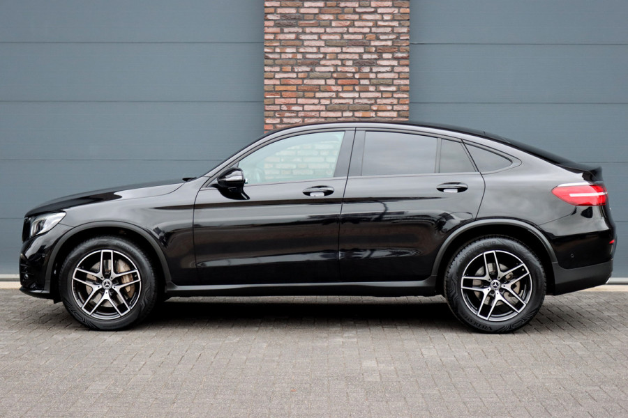 Mercedes-Benz GLC Coupé 250 4MATIC AMG Line | Trekhaak | Camera | Dodehoekassistent | Leder | Sfeerverlichting | Cruise Control | Nightpakket | Stoelverwarming |